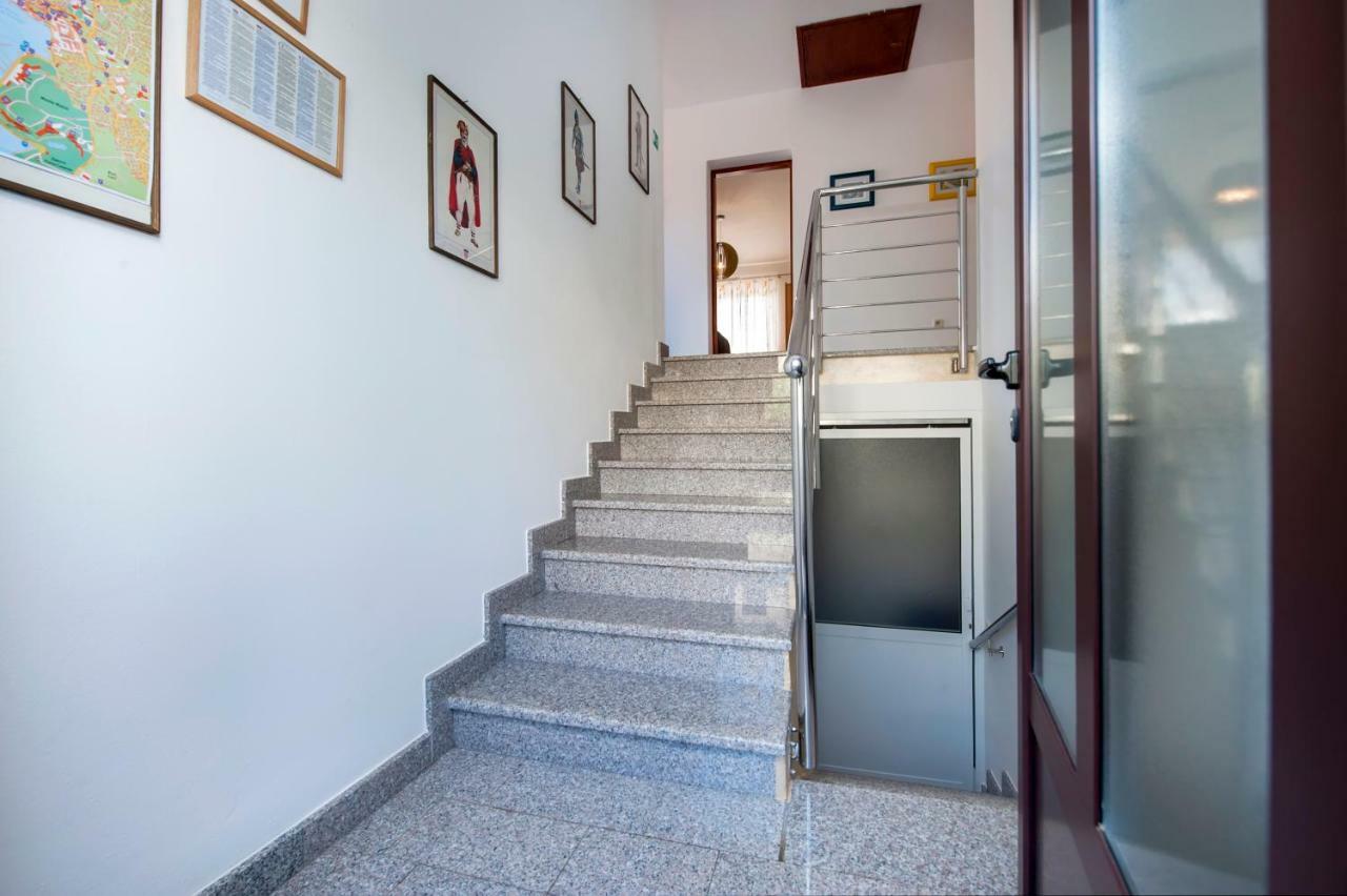 Apartman Gala Ровінь Екстер'єр фото