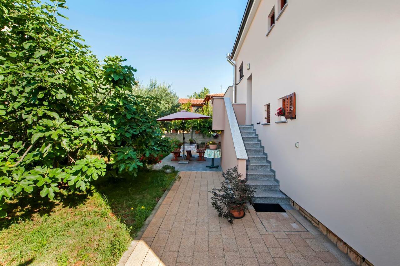 Apartman Gala Ровінь Екстер'єр фото