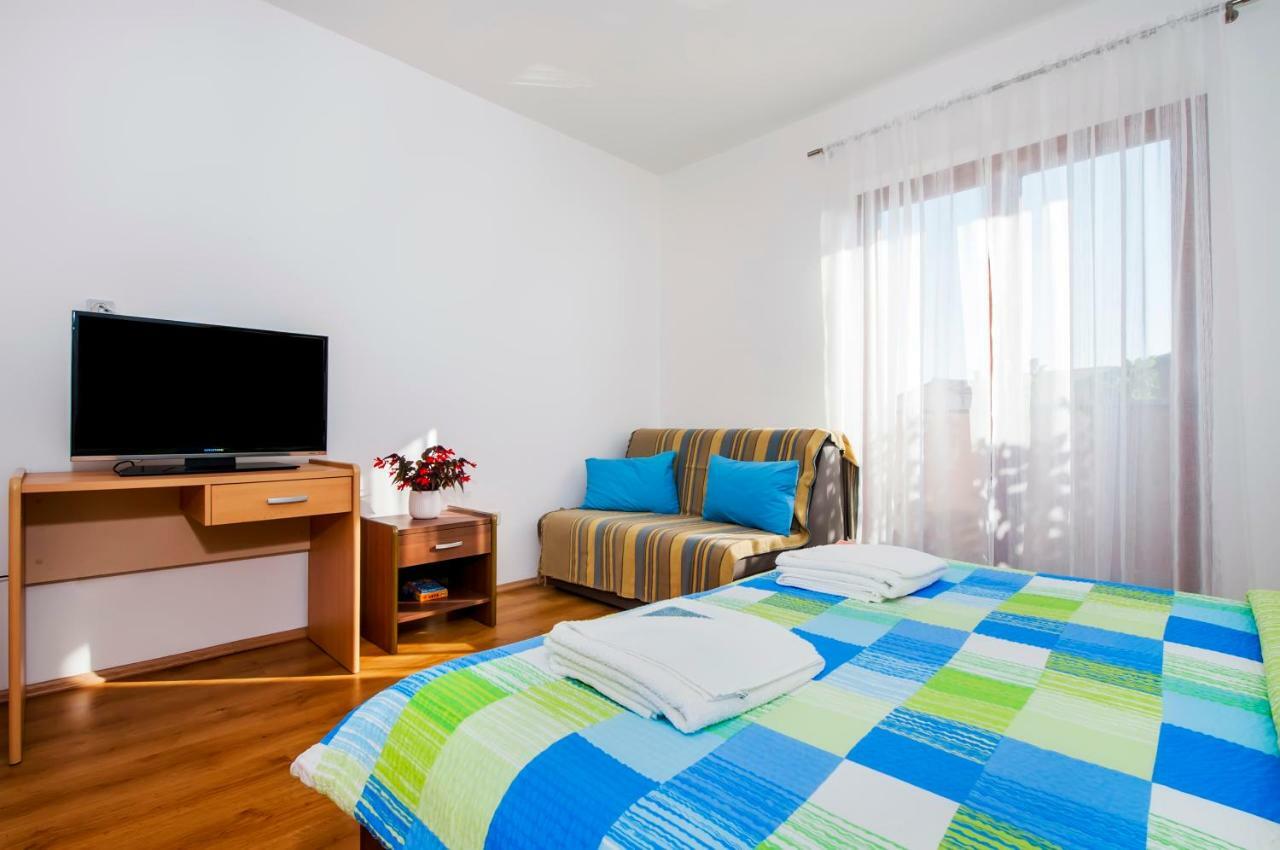 Apartman Gala Ровінь Екстер'єр фото