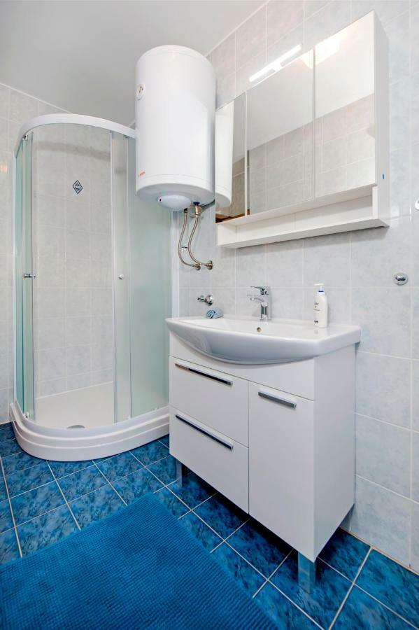 Apartman Gala Ровінь Екстер'єр фото