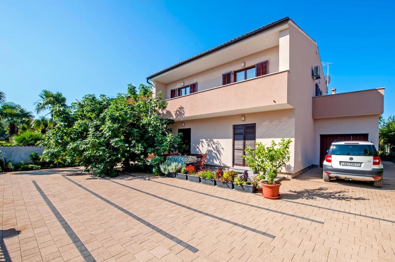 Apartman Gala Ровінь Екстер'єр фото